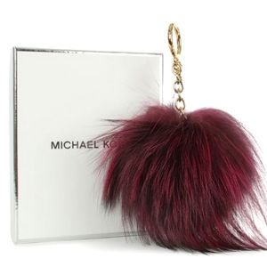 MICHAEL KORS | XXL Plum Fur Pom Pom Keychain